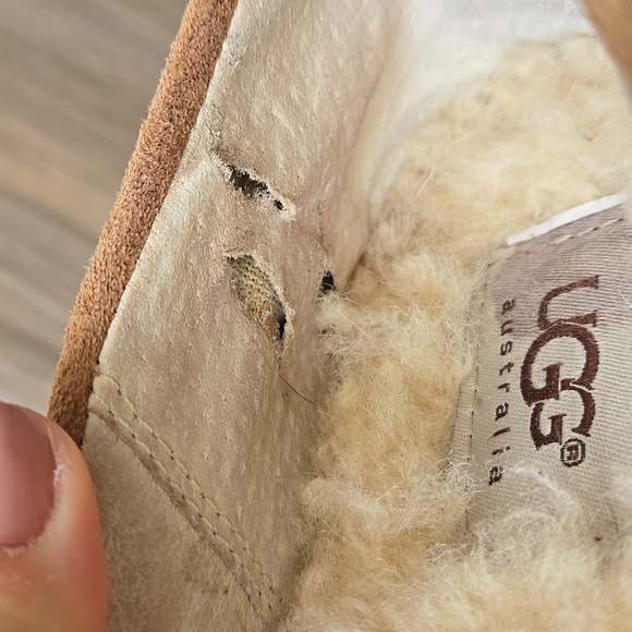 UGG Dakota Tie Bow Loafer - Picture 7 of 8